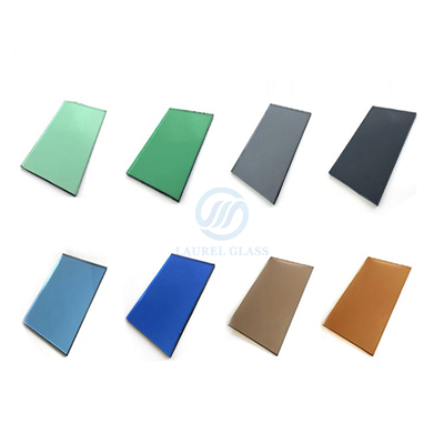 رنگے ہوئے فلوٹ گلاس